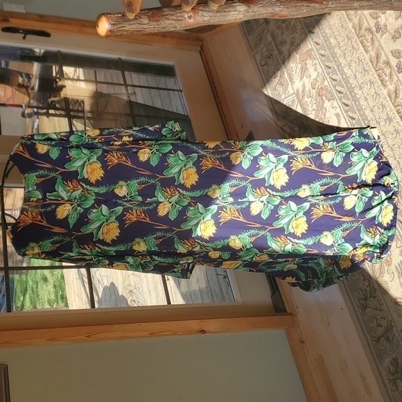 Hawaiian Themed Graphics Long Sleeve Maxi Lined Flowing Sz. 2X Dress - Picture 5 of 15